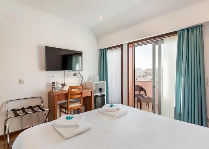 Viravento - & Creative Space Hostal Espinho (Aveiro)